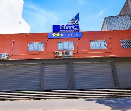 Fabhotel Nidhivan, Udhna Junction Surate Extérieur photo