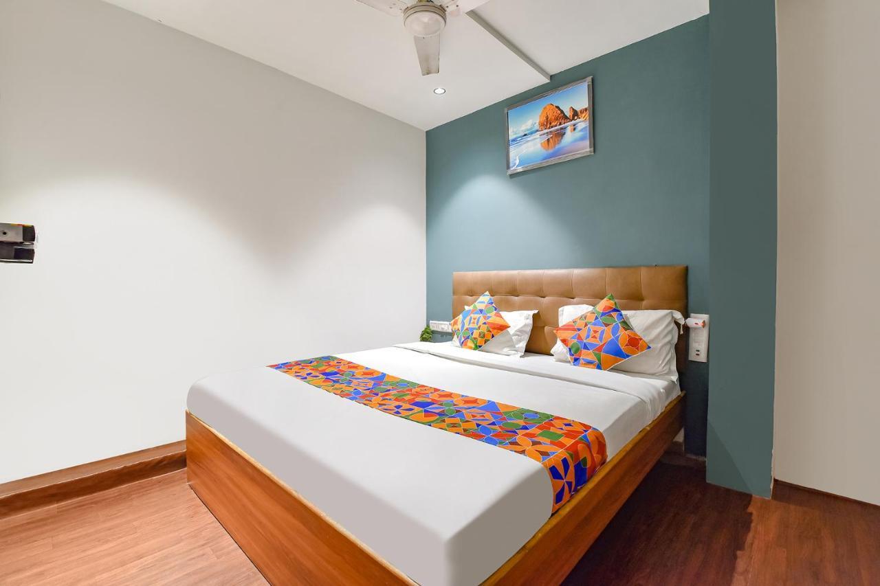 Fabhotel Nidhivan, Udhna Junction Surate Extérieur photo