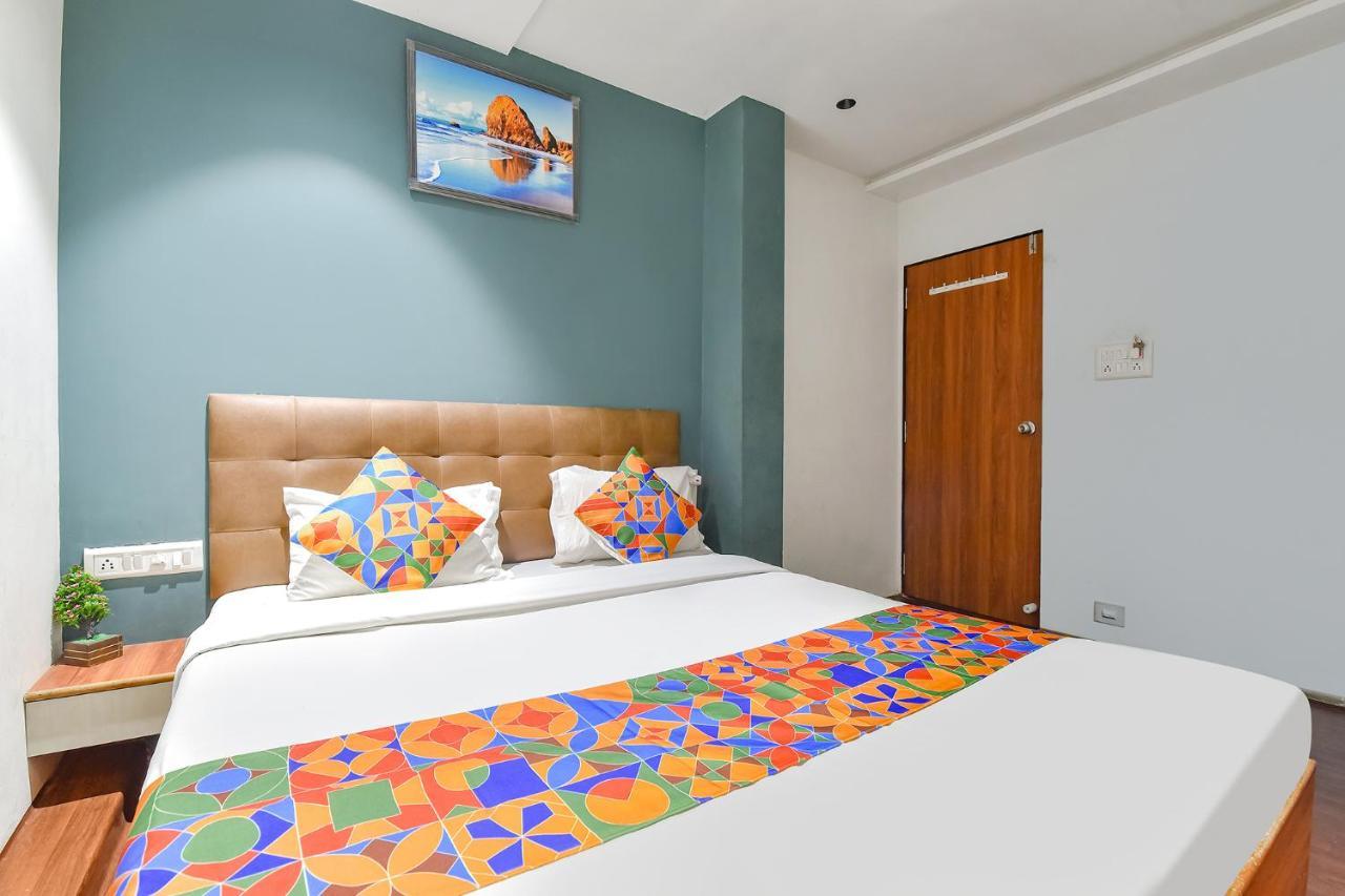 Fabhotel Nidhivan, Udhna Junction Surate Extérieur photo