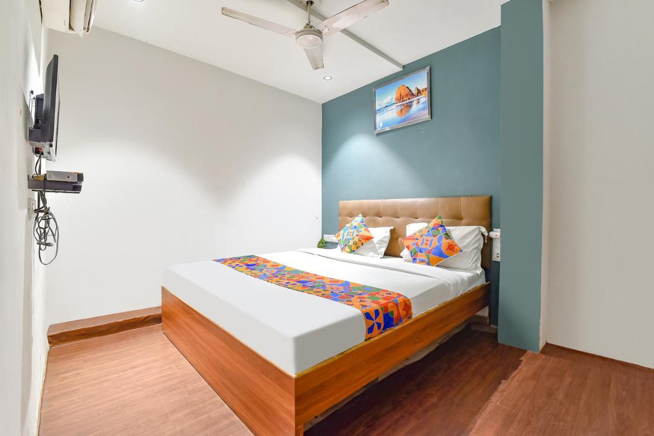 Fabhotel Nidhivan, Udhna Junction Surate Extérieur photo