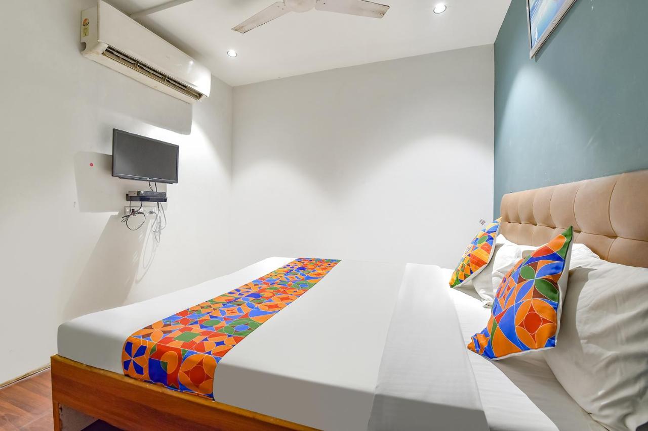 Fabhotel Nidhivan, Udhna Junction Surate Extérieur photo